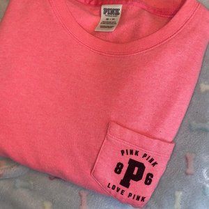 Vs Pink 1986 logo Long Sleeve Pullover w Chest Pocket | Hot Pink